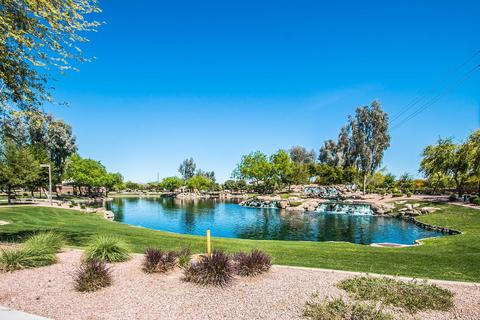 2528 E Narrowleaf Dr, Gilbert, AZ 85298 photo 3
