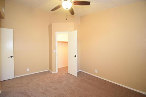 4327 E Siesta Ln, Phoenix, AZ 85050 photo 11