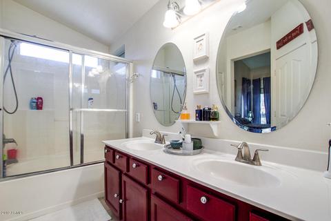 725 E Cantebria Dr, Gilbert, AZ 85296 photo 16