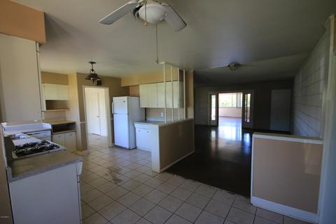 442 W Harmont Dr, Phoenix, AZ 85021 photo 2