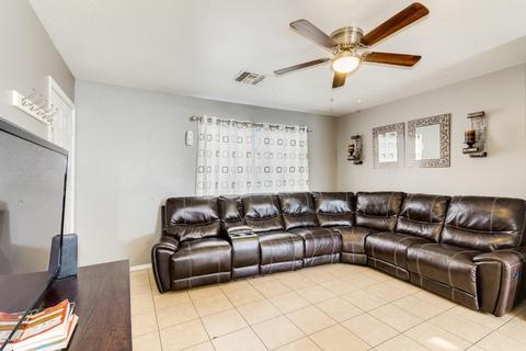 2421 E Mobile Ln, Phoenix, AZ 85040 photo 4