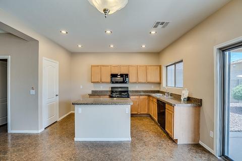 103 E Beth Dr, Phoenix, AZ 85042 photo 3