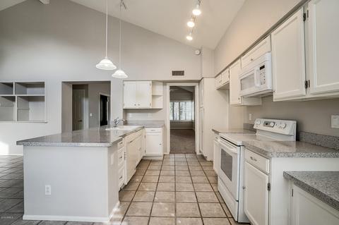 2149 E Nantuckett Dr, Gilbert, AZ 85234 photo 6
