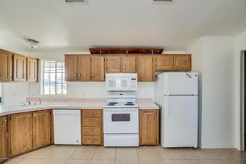 643 N Valley Dr, Apache Junction, AZ 85120 photo 12