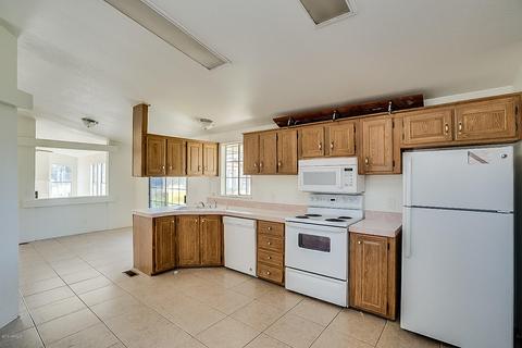 643 N Valley Dr, Apache Junction, AZ 85120 photo 13