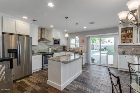 2541 E Fairmount Ave, Phoenix, AZ 85016 photo 3