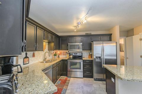 3133 E Taro Ln, Phoenix, AZ 85050 photo 9