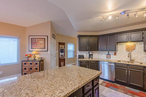 3133 E Taro Ln, Phoenix, AZ 85050 photo 12
