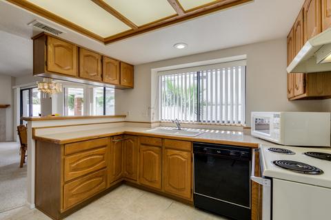 3235 E Taro Ln, Phoenix, AZ 85050 photo 7
