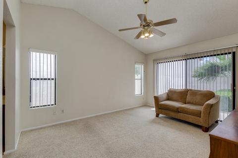 3235 E Taro Ln, Phoenix, AZ 85050 photo 9