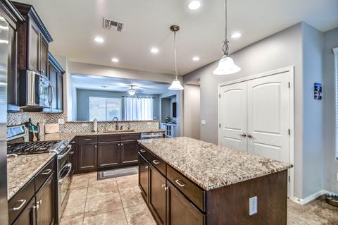 3913 E Amber Ln, Gilbert, AZ 85296 photo 10