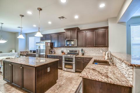 3913 E Amber Ln, Gilbert, AZ 85296 photo 3