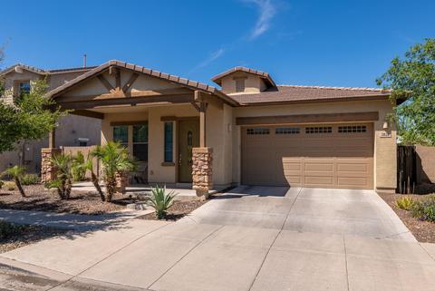 3828 E Constance Way E, Phoenix, AZ 85042 photo 2