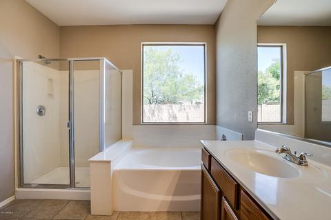 4208 E Rainbow Dr, Gilbert, AZ 85297 photo 11