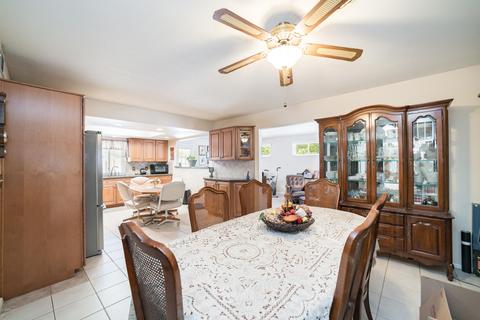 7518 W Wolf St, Phoenix, AZ 85033 photo 12