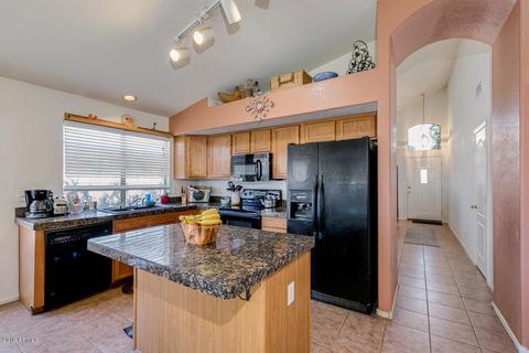 583 E Cathy Dr, Gilbert, AZ 85296 photo 9