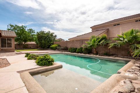 1522 S Pine St, Gilbert, AZ 85233 photo 2