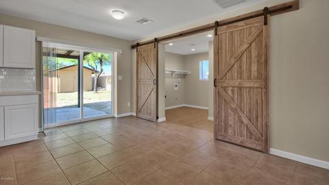 2318 E Paradise Ln, Phoenix, AZ 85022 photo 4