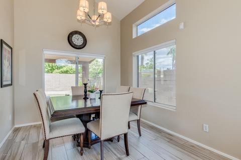2304 E Morrow Dr, Phoenix, AZ 85024 photo 8