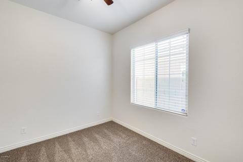4527 E Navigator Ln, Phoenix, AZ 85050 photo 9