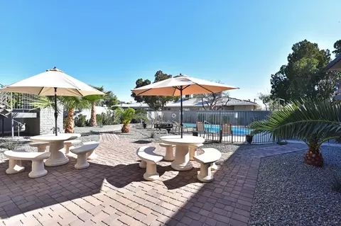 2503 E Clarendon Ave, Phoenix, AZ 85016 photo 3