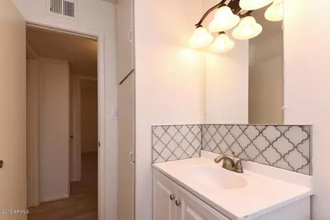 2503 E Clarendon Ave, Phoenix, AZ 85016 photo 17