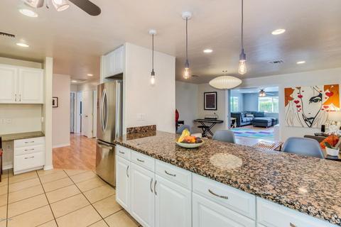 3813 N 49th Pl, Phoenix, AZ 85018 photo 6