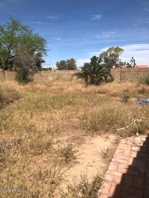 2114 E Winchcomb Dr, Phoenix, AZ 85022 photo 1