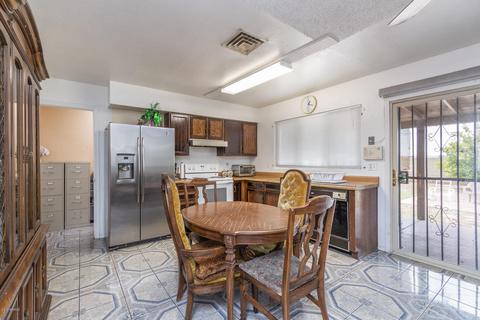 5808 S 40th Pl, Phoenix, AZ 85040 photo 5