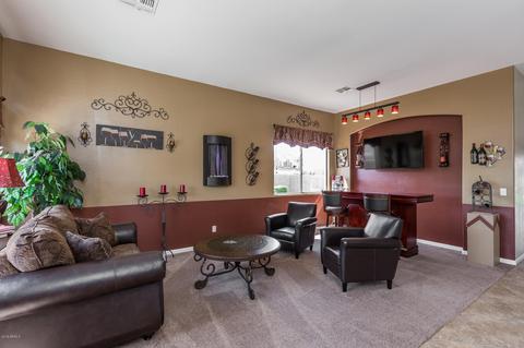 1698 S Quartz St, Gilbert, AZ 85295 photo 4