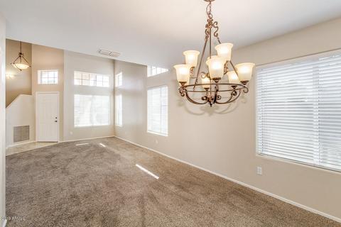 944 S Abalone Dr, Gilbert, AZ 85233 photo 3