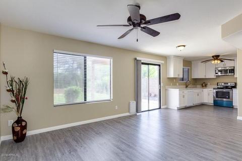 2115 E Robin Ln, Phoenix, AZ 85024 photo 9