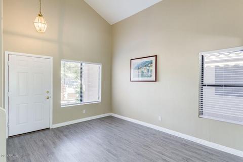 2115 E Robin Ln, Phoenix, AZ 85024 photo 4