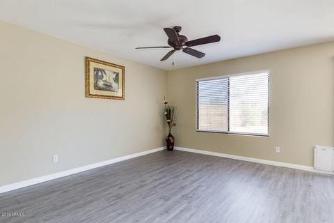 2115 E Robin Ln, Phoenix, AZ 85024 photo 8