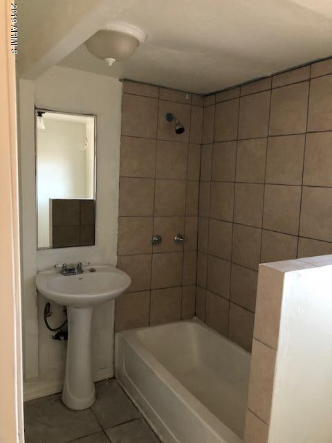 2202 N 40th Dr, Phoenix, AZ 85009 photo 9