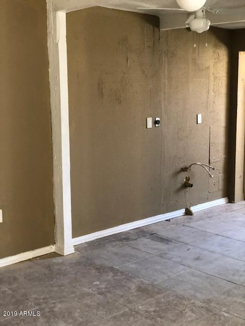 2202 N 40th Dr, Phoenix, AZ 85009 photo 12