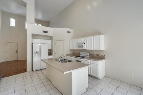 3392 S Lawson Dr, Apache Junction, AZ 85120 photo 2
