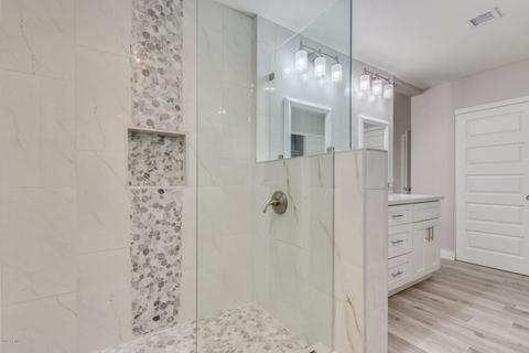 4002 E Taro Ln, Phoenix, AZ 85050 photo 19
