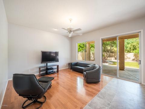 552 E Maria Ln, Tempe, AZ 85284 photo 16