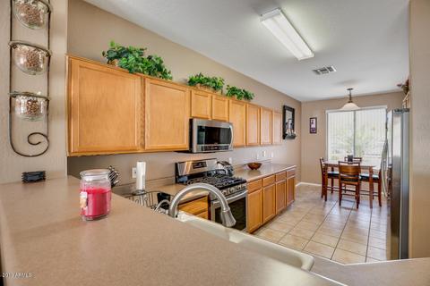2512 E Pony Ln, Gilbert, AZ 85295 photo 2