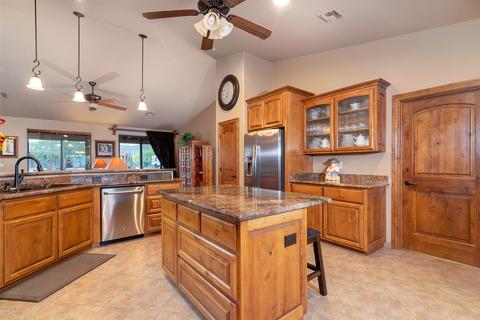 1370 E Tonto St, Apache Junction, AZ 85119 photo 4