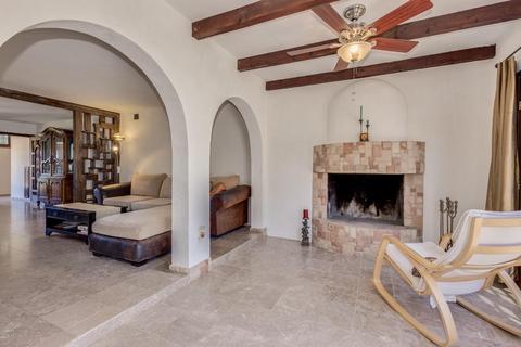 7519 N 16th Dr, Phoenix, AZ 85021 photo 8