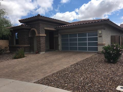 1125 E Blue Spruce Ln, Gilbert, AZ 85298 photo 1