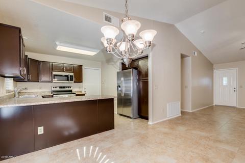 921 W Cantebria Dr, Gilbert, AZ 85233 photo 3