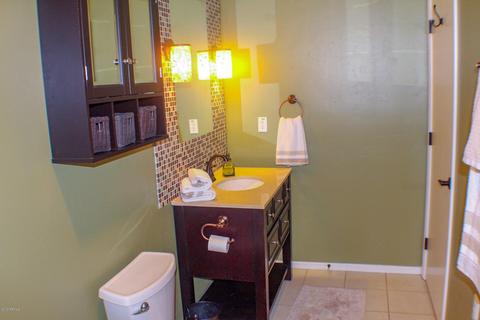 940 W Becker Ln, Phoenix, AZ 85029 photo 17