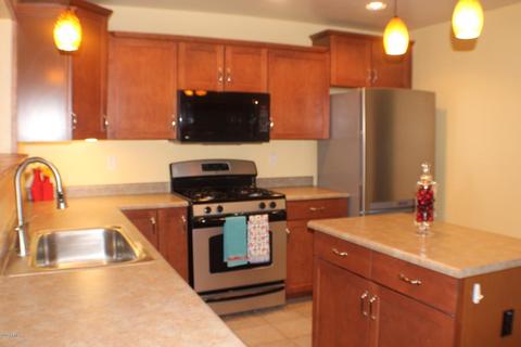 940 W Becker Ln, Phoenix, AZ 85029 photo 1