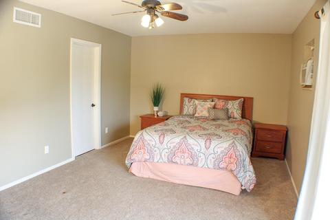 940 W Becker Ln, Phoenix, AZ 85029 photo 8