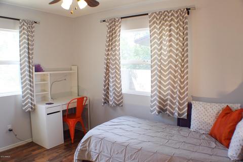 940 W Becker Ln, Phoenix, AZ 85029 photo 4