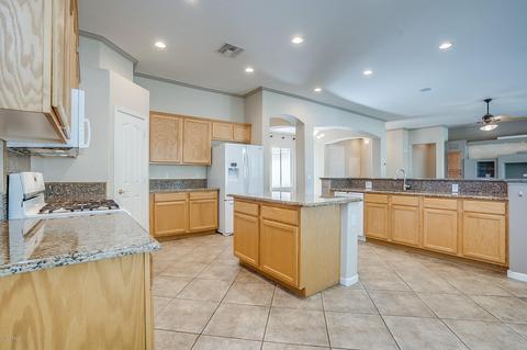 2734 S Seton Ave, Gilbert, AZ 85295 photo 10