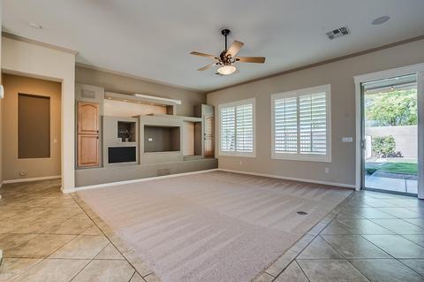 2734 S Seton Ave, Gilbert, AZ 85295 photo 4